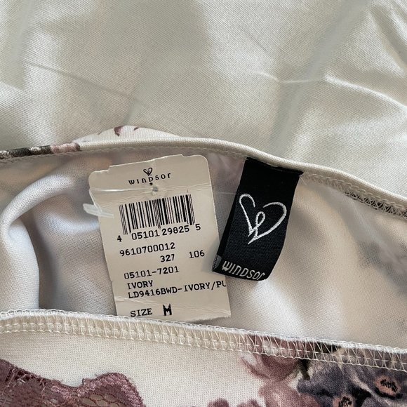 Windsor Fab in Floral Lace Back Mini Dress - Picture 5 of 7